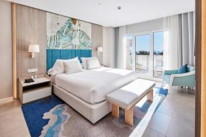 habitación doble premium con vistas al mar - Alanda Marbella Hotel