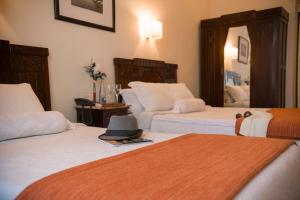 habitación doble estándar con cama supletoria  - Hotel Aliados