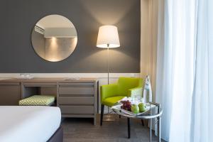 oferta especial - habitación superior con vistas al puerto deportivo y media pensión - 1 o 2 camas - Hotel AP Eva Senses