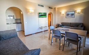apartamento de 1 dormitorio con terraza (1 - 6 personas) - Aparthotel Myramar Fuengirola