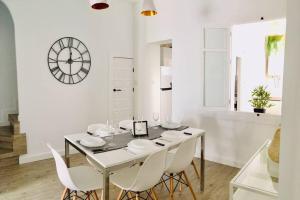 apartamento de 3 dormitorios - Hotel Apartamento en centro de Torre Del Mar, Malaga
