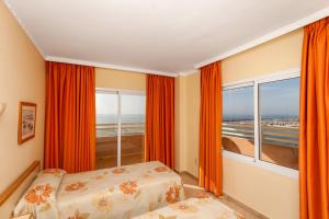 apartamento de 1 dormitorio con vistas al mar (3 adultos + 1 niño) - Hotel Apartamentos Stella Maris - Marcari SL
