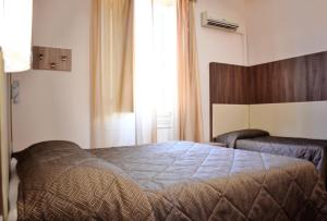 habitación triple económica - Hotel Arno Bellariva