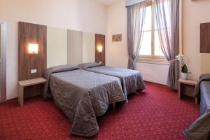 habitación triple económica - Hotel Arno Bellariva