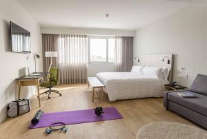 habitación triple deluxe (2 adultos + 1 niño) - Hotel ARTIEM Madrid