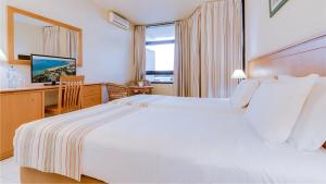 habitación doble con 2 camas (2 adultos + 1 niño) - Hotel Auramar Beach Resort