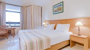 habitación doble con 2 camas (2 adultos + 1 niño) - Hotel Auramar Beach Resort