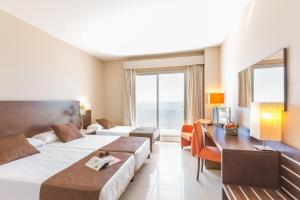 habitación triple con vistas al mar (2 adultos + 1 niño) - Hotel Bahía Calpe by Pierre & Vacances