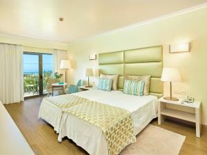 habitación doble deluxe con vistas al mar - 2 camas - Hotel Baia Grande