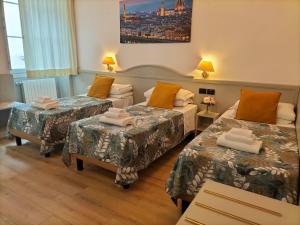 habitación triple clásica - Hotel Camilla Firenze