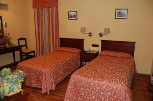 habitación doble económica - 2 camas - Hotel Carlos V Malaga