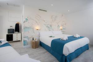 habitación triple clásica - Hotel Casual del Mar Málaga