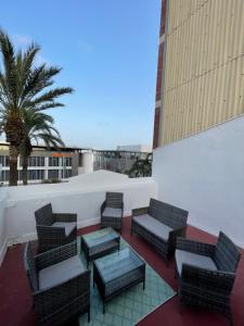 apartamento de 3 dormitorios - Hotel Centrally Located Spacious Private Apartment BuenaVista in Grao with Rooftop