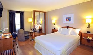 habitación doble con cama supletoria  - Hotel Civis Jaime I