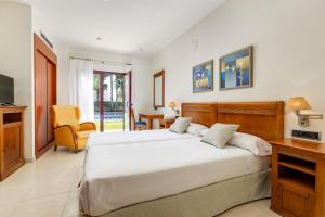habitación doble con acceso a la piscina - 1 o 2 camas - Hotel Daniya Denia Spa & Business 4*