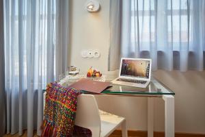 estudio doble con vistas al canal - 2 camas individuales - Hotel das Salinas
