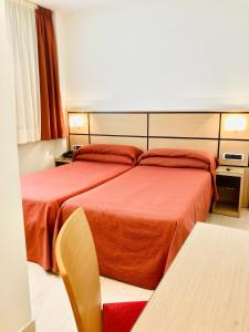 habitación doble estándar económica - 1 o 2 camas - Hotel Doña Lola