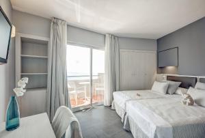habitación doble con vistas al mar - Hotel El Puerto by Pierre Vacances