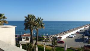 habitación doble deluxe con balcón y vistas al mar - 1 o 2 camas  - Hotel Estela Barcelona