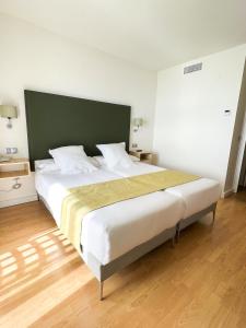 habitación doble económica con vistas al mar - Hotel Fay Victoria Beach