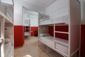 cama en habitación compartida femenina de 6 camas - Feel Hostels City Center