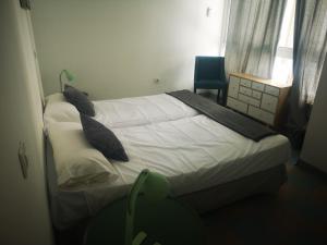 habitación estándar con baño compartido - 2 camas - Feel Hostels Soho Malaga