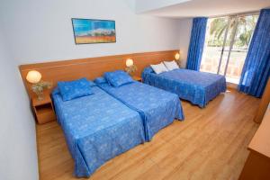 habitación cuádruple (2 adultos + 2 niños) - Hotel Gandia Playa