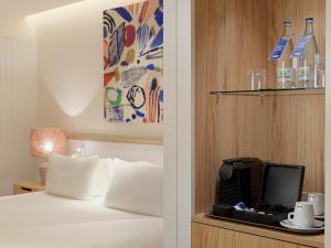 2 habitaciones dobles comunicadas - Hotel H10 Croma Málaga