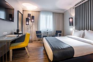 habitación confort con cama grande - Hotel HF Ipanema Park