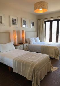 habitación doble con terraza y vistas al mar - 1 o 2 camas - Hostal Avalon