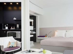 hotel novotel suites malaga centro
