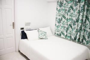 mini habitación doble interior  - Hugo Beach Hotel