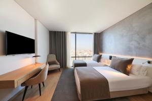 habitación doble superior con vistas a la ciudad - Hotel Iberostar Selection Lisboa