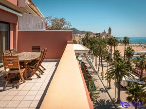 ático de 2 dormitorios con vistas al mar y terraza  - Hotel InSitges Ribera's Beach