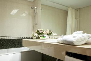 habitación estándar - cama extragrande - Hotel Intur Castellon