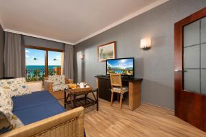 suite junior con terraza y vistas al mar - Hotel IPV Palace & Spa - Adults Recommended