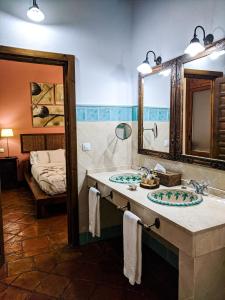 suite junior con bañera de hidromasaje - La Fuente del Sol Hotel & Spa