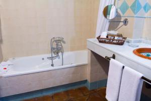 suite junior con bañera de hidromasaje - La Fuente del Sol Hotel & Spa