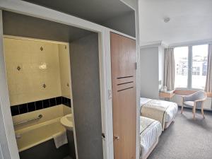 habitación doble superior - 2 camas - Lancaster Hall Hotel