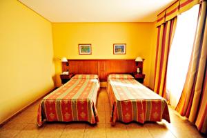 habitación individual amplia - Hotel Lozano