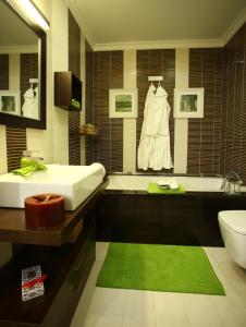 suite deluxe con bañera de hidromasaje - Hotel Luxury Guest House_Opus One