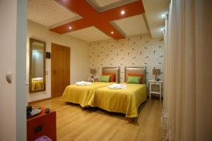habitación doble deluxe con vistas a la piscina - 1 o 2 camas - Hotel Luxury Guest House_Opus One