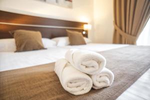 habitación doble con cama supletoria - 2 camas - Hotel Mainake Costa del Sol