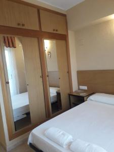 single room with terrace - Hotel Marina Blanca