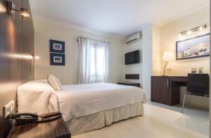 habitación doble (2 adultos + 1 niño) - 1 o 2 camas - Hotel MR Costa Blanca