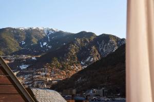 habitación doble superior con vistas y terraza - Hotel NH Andorra la Vella