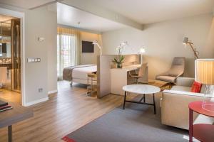 suite con terraza y vistas - Hotel NH Collection Lisboa Liberdade