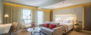 suite con terraza y vistas - Hotel NH Collection Lisboa Liberdade