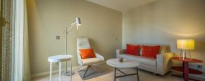 suite con aparcamiento gratuito - Hotel NH Collection Lisboa Liberdade