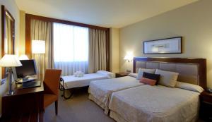 habitación doble con cama supletoria  - Hotel Nuevo Madrid